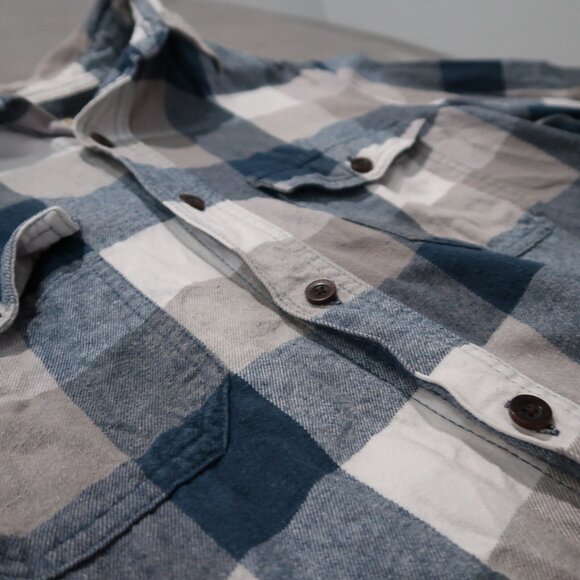 Red Head Shirt Mens M Blue Checks Flannel Button Up Collared Workwear Casual - Picture 4 of 16